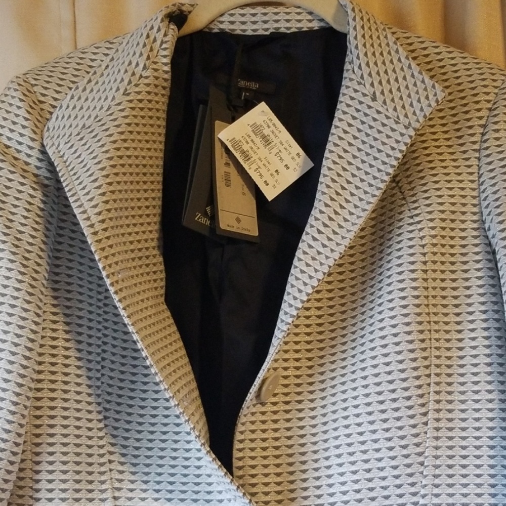 Jacket - Picture 2 of 4